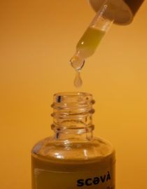 Siero bifasico Non Credo Nei Miracoli Scevà Cosmetica